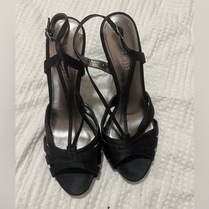 NINE WEST Disopra Satin platform heels.